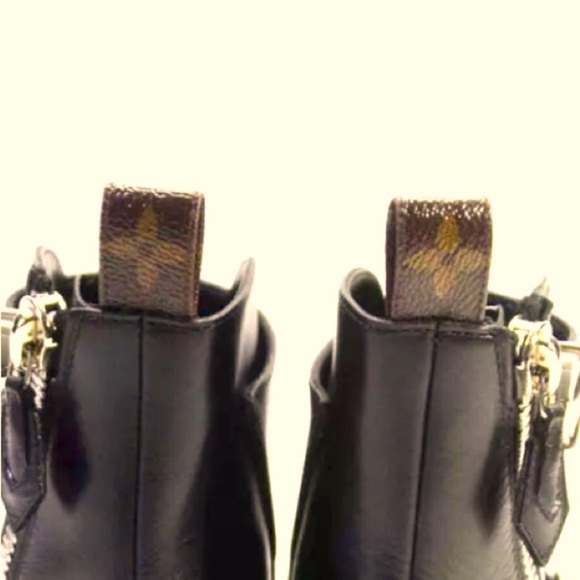 EUC [Louis Vuitton] Pointed Jumble Bootie Boots Black Leather Womens Sz 37, US 7 - Picture 9 of 14